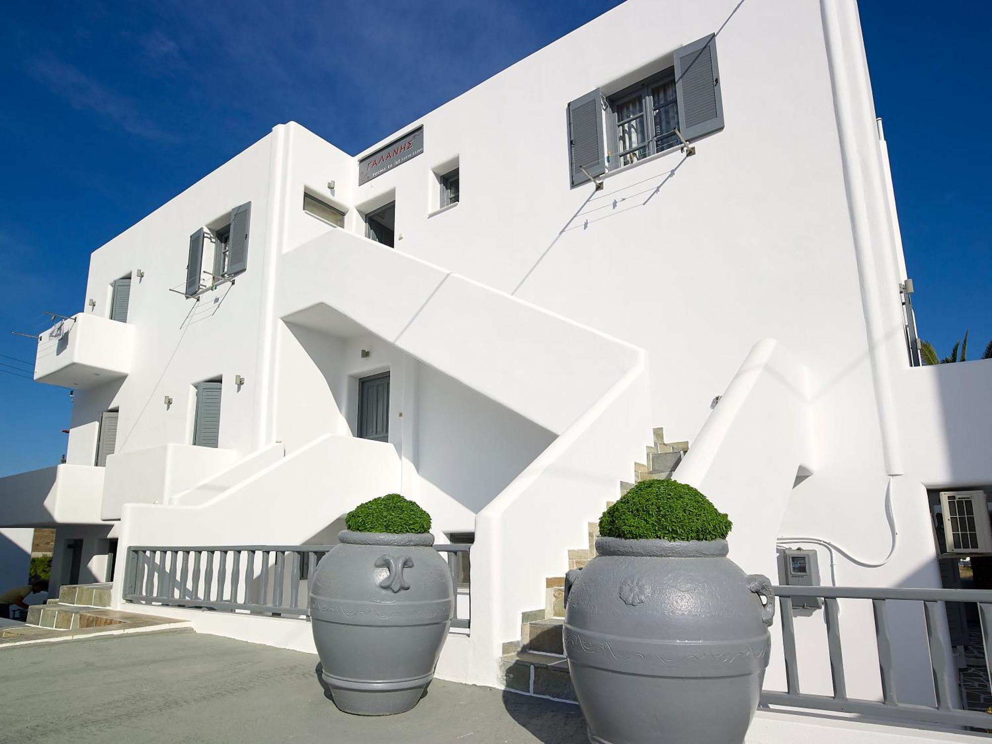 Galanis Rooms Adamantas Exterior photo